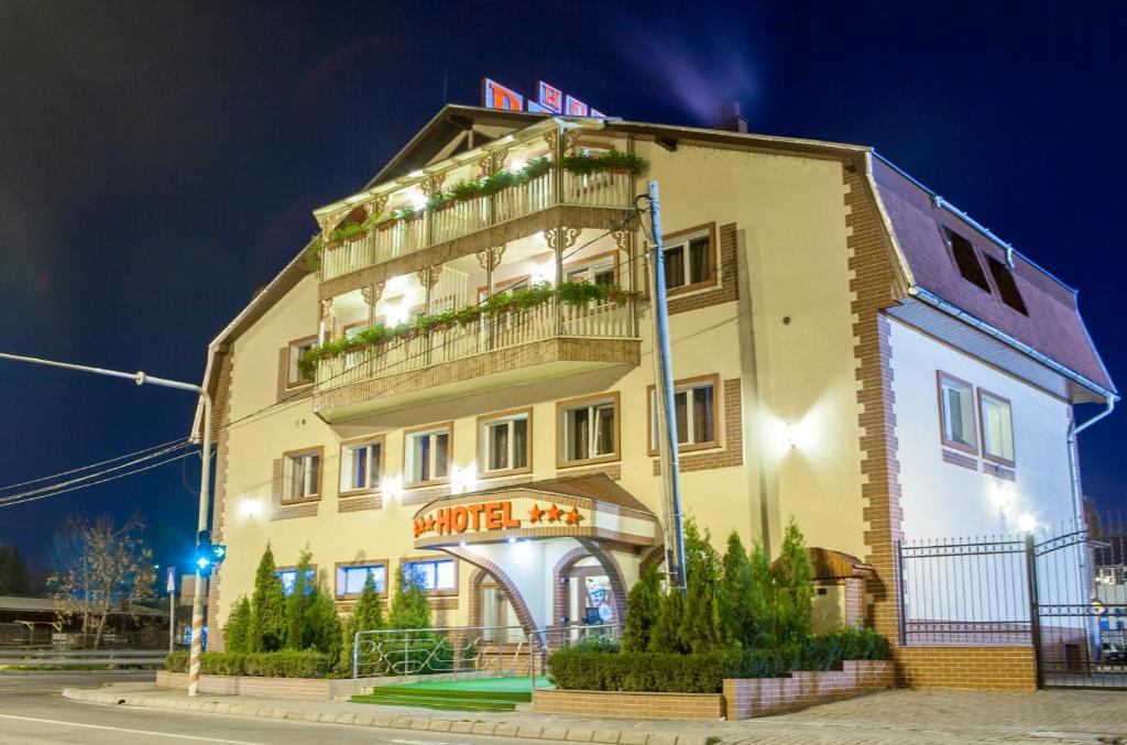 Hotel Darina Târgu-Mureş Εξωτερικό φωτογραφία